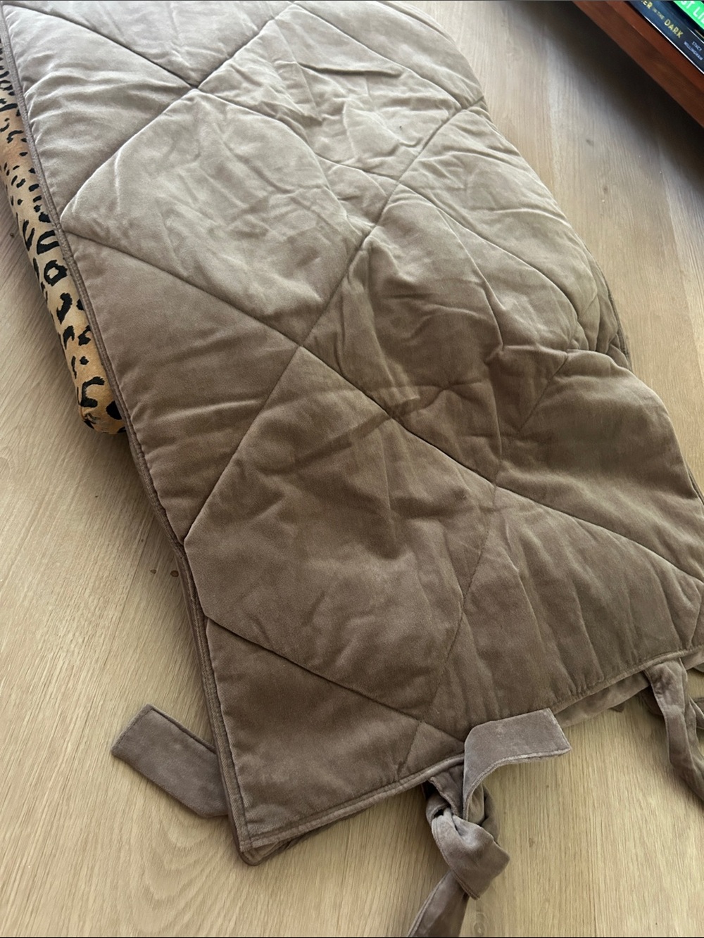 🤍 Pottery Barn taupe oatmeal velvet KING SHAMS PILLOWCASES